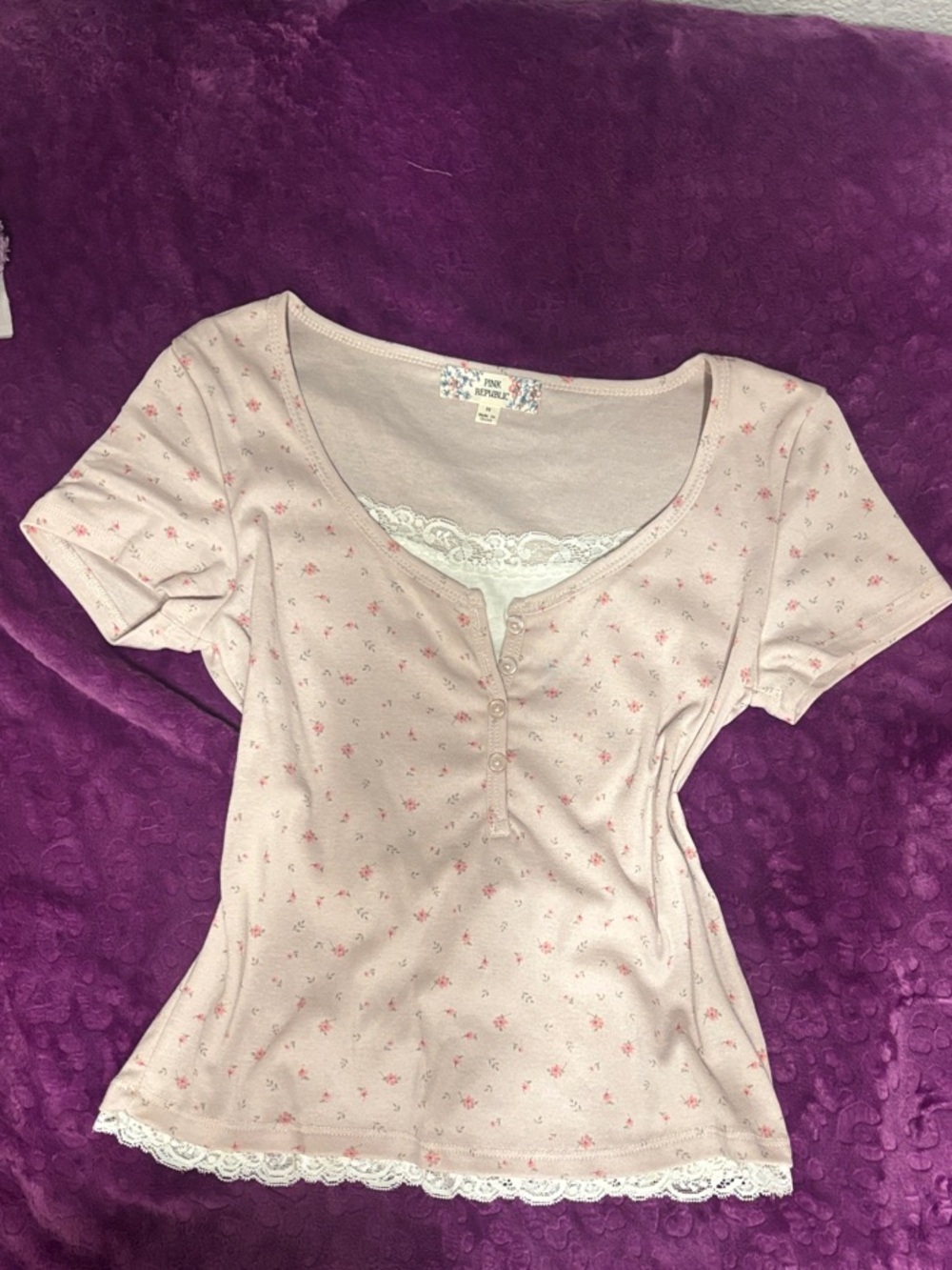 Pink Republic Light Pink Floral Lace-Trim Short Sleeve Henley